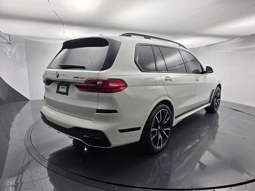 Alpine White 2022 BMW X7 xDrive40i