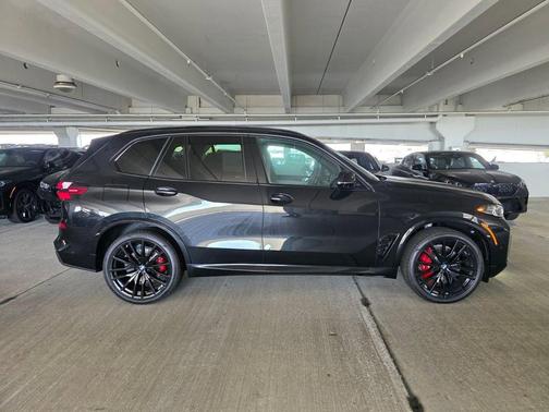Black Sapphire Metallic 2026 BMW X5 sDrive40i