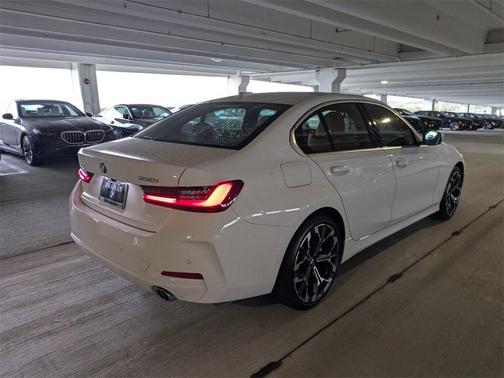 2025 BMW 330 i