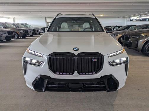 2026 BMW X7 M60i