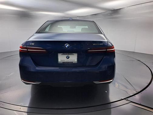 2024 BMW i5 eDrive40