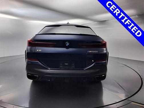2022 BMW X6 M50i