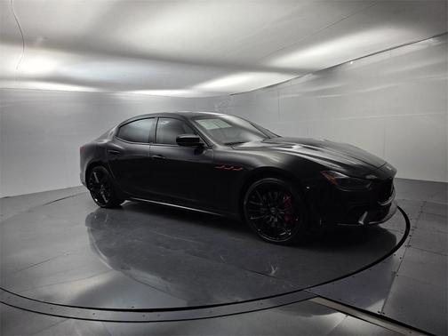 2023 Maserati Ghibli Trofeo