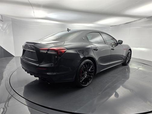 2023 Maserati Ghibli Trofeo