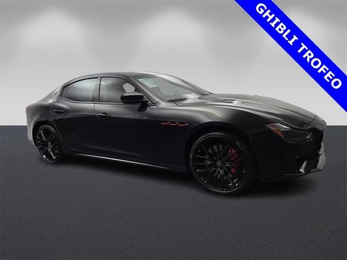 2023 Maserati Ghibli Trofeo