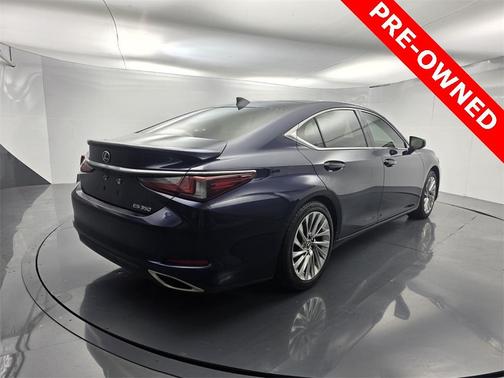 2022 Lexus ES 350 Ultra Luxury