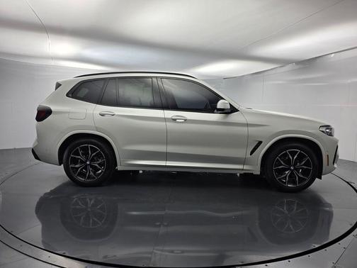 Mineral White Metallic 2023 BMW X3 sDrive30i