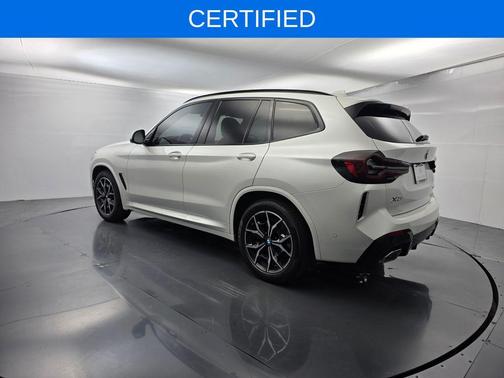 Mineral White Metallic 2023 BMW X3 sDrive30i