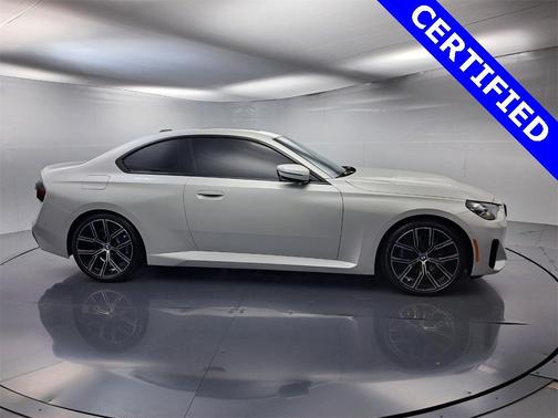 2023 BMW 230 i