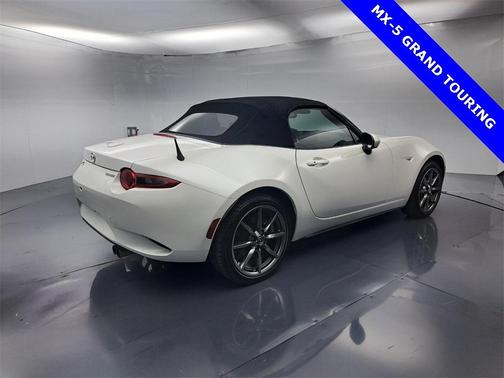 2022 Mazda MX-5 Miata Grand Touring