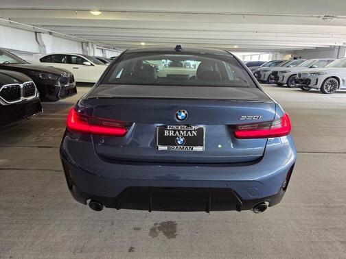 Arctic Race Blue Metallic 2026 BMW 330 I