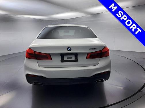 2019 BMW 530 i