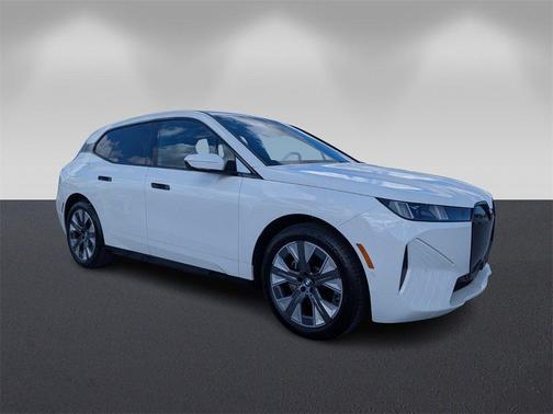 2026 BMW iX xDrive45