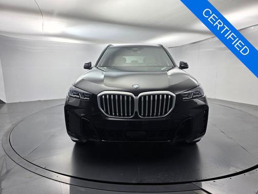 Black Sapphire Metallic 2024 BMW X5 xDrive40i