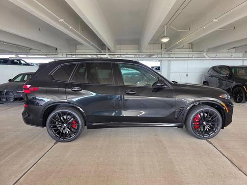 Black Sapphire Metallic 2026 BMW X5 sDrive40i