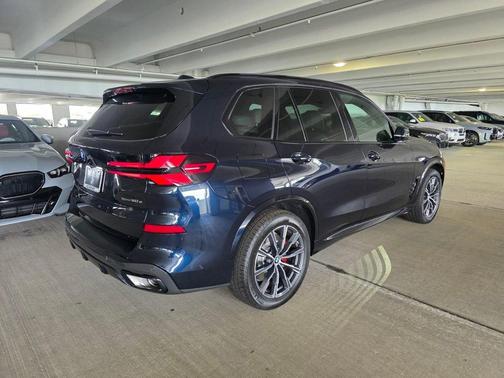Carbon Black 2026 BMW X5 PHEV xDrive50e