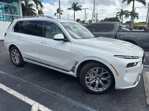 2024 BMW X7 xDrive40i
