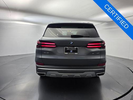 Skyscraper Gray Metallic 2024 BMW X5 sDrive40i