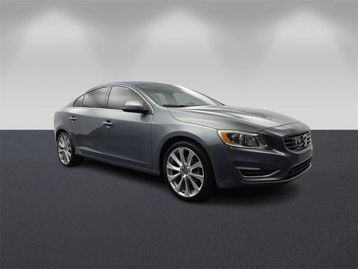 2018 Volvo S60 T5 Inscription Platinum