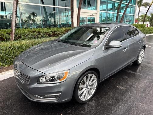 2018 Volvo S60 T5 Inscription Platinum