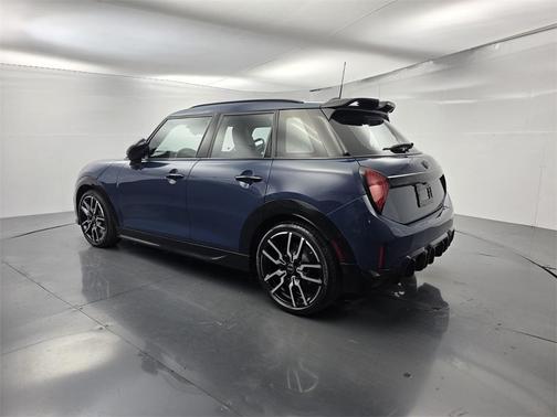 2026 MINI Hardtop ICONIC