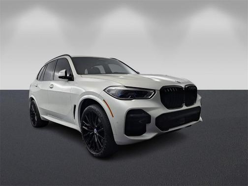 2023 BMW X5 M50i