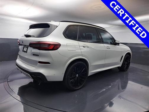 2023 BMW X5 M50i