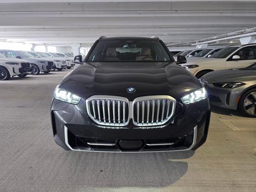 Black Sapphire Metallic 2026 BMW X5 sDrive40i