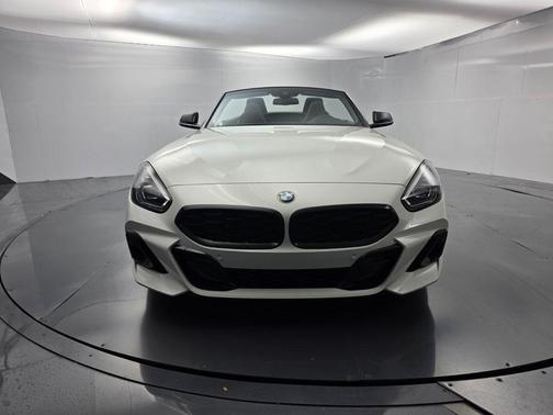 Alpine White 2026 BMW Z4 M40i