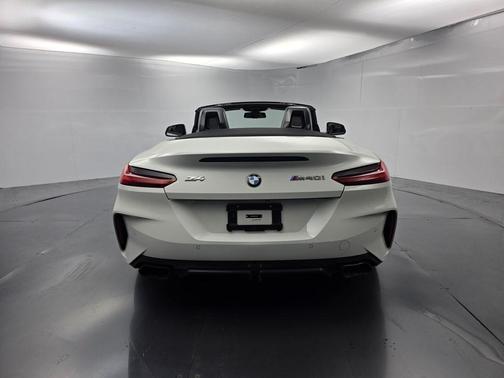 Alpine White 2026 BMW Z4 M40i