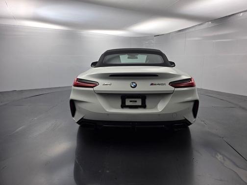 Alpine White 2026 BMW Z4 M40i