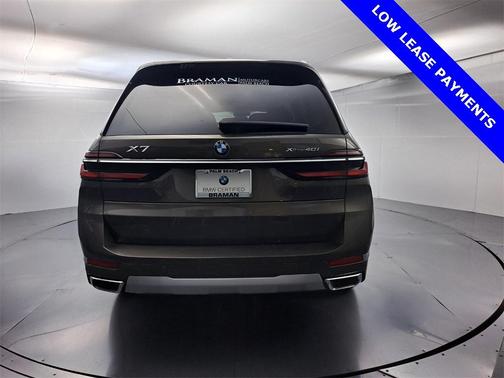 2025 BMW X7 xDrive40i