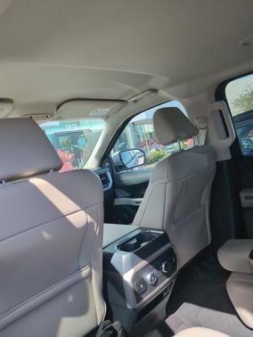 Iconic Silver Metallic 2022 Ford Expedition XLT