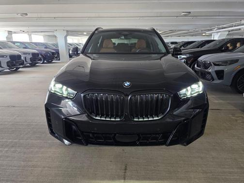 Black Sapphire Metallic 2026 BMW X5 sDrive40i