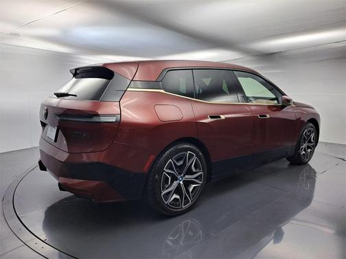 2023 BMW iX M60