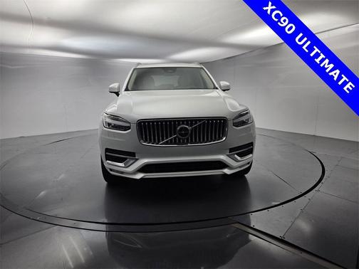 2023 Volvo XC90 B6 Ultimate 7-Seater
