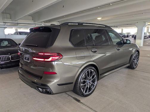 2026 BMW X7 M60i