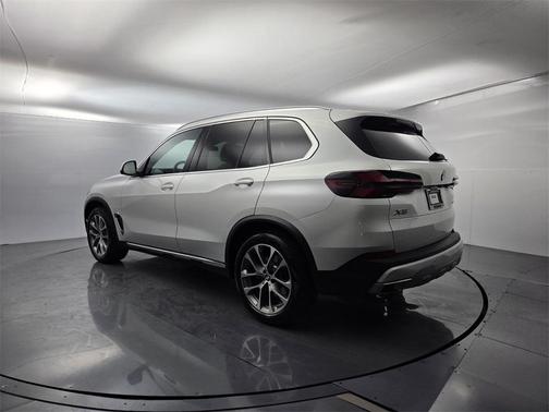 2024 BMW X5 sDrive40i
