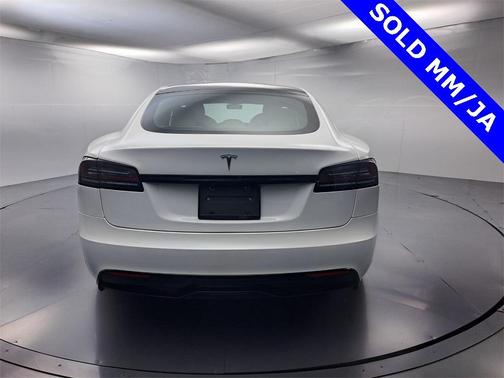 2022 Tesla Model S Base