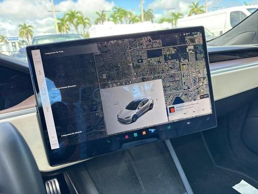 2022 Tesla Model S Base