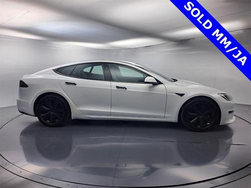 2022 Tesla Model S Base