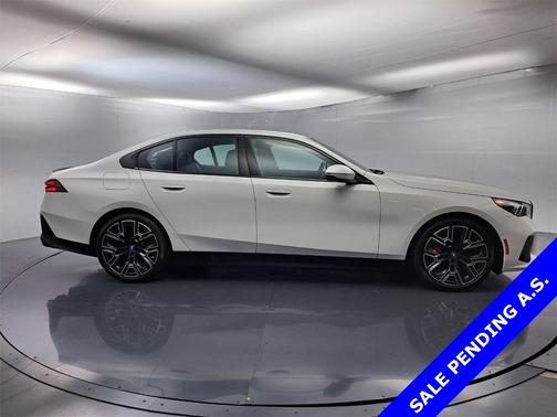 2024 BMW i5 eDrive40