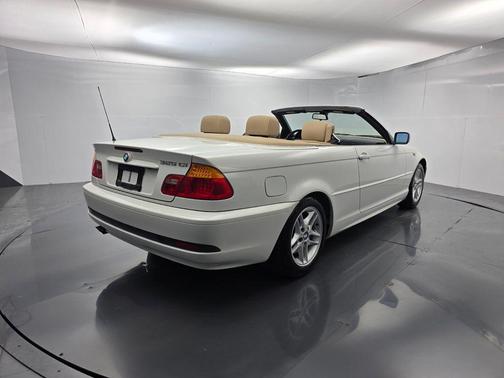Alpine White 2004 BMW 325 Ci