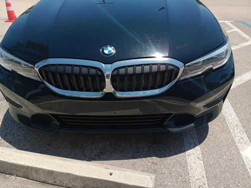 2022 BMW 330 i