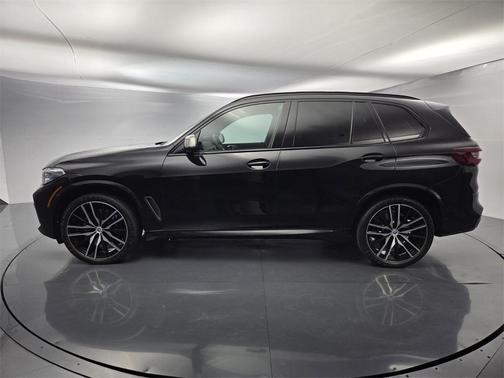 2023 BMW X5 M50i