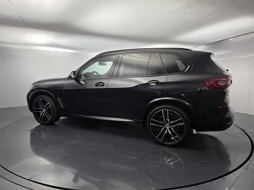 2023 BMW X5 M50i