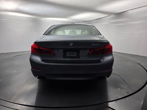 Bluestone Metallic 2019 BMW 540 i