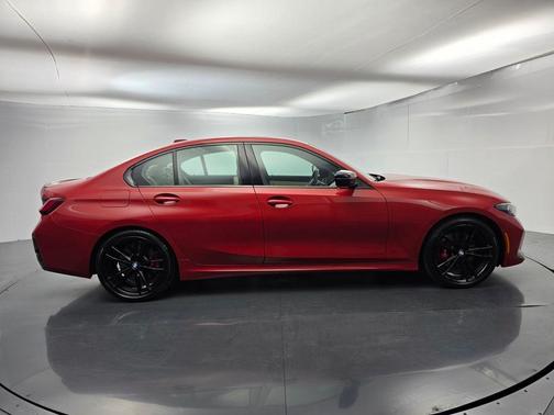 Melbourne Red Metallic 2023 BMW 330 i