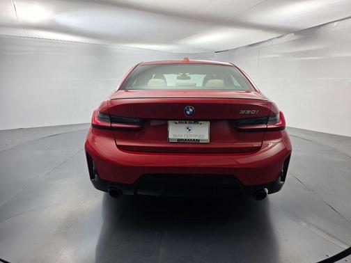 Melbourne Red Metallic 2023 BMW 330 i
