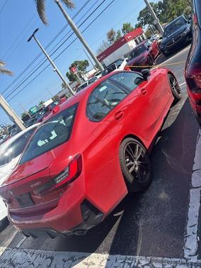 Melbourne Red Metallic 2023 BMW 330 i